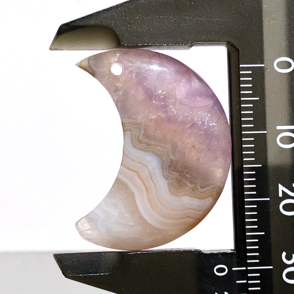 穴あきレースアゲート月形[m36] 30x16mm 36Cts