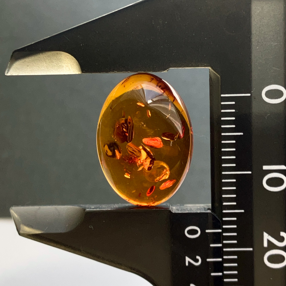 バルティックアンバー[194] 18x13mm 4Cts