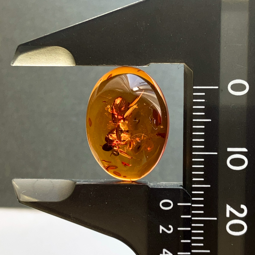 バルティックアンバー[195] 18x13mm 4Cts