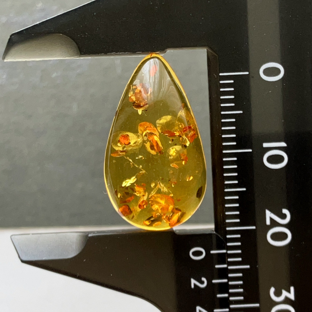 バルティックアンバー[207] 23x14mm 6Cts