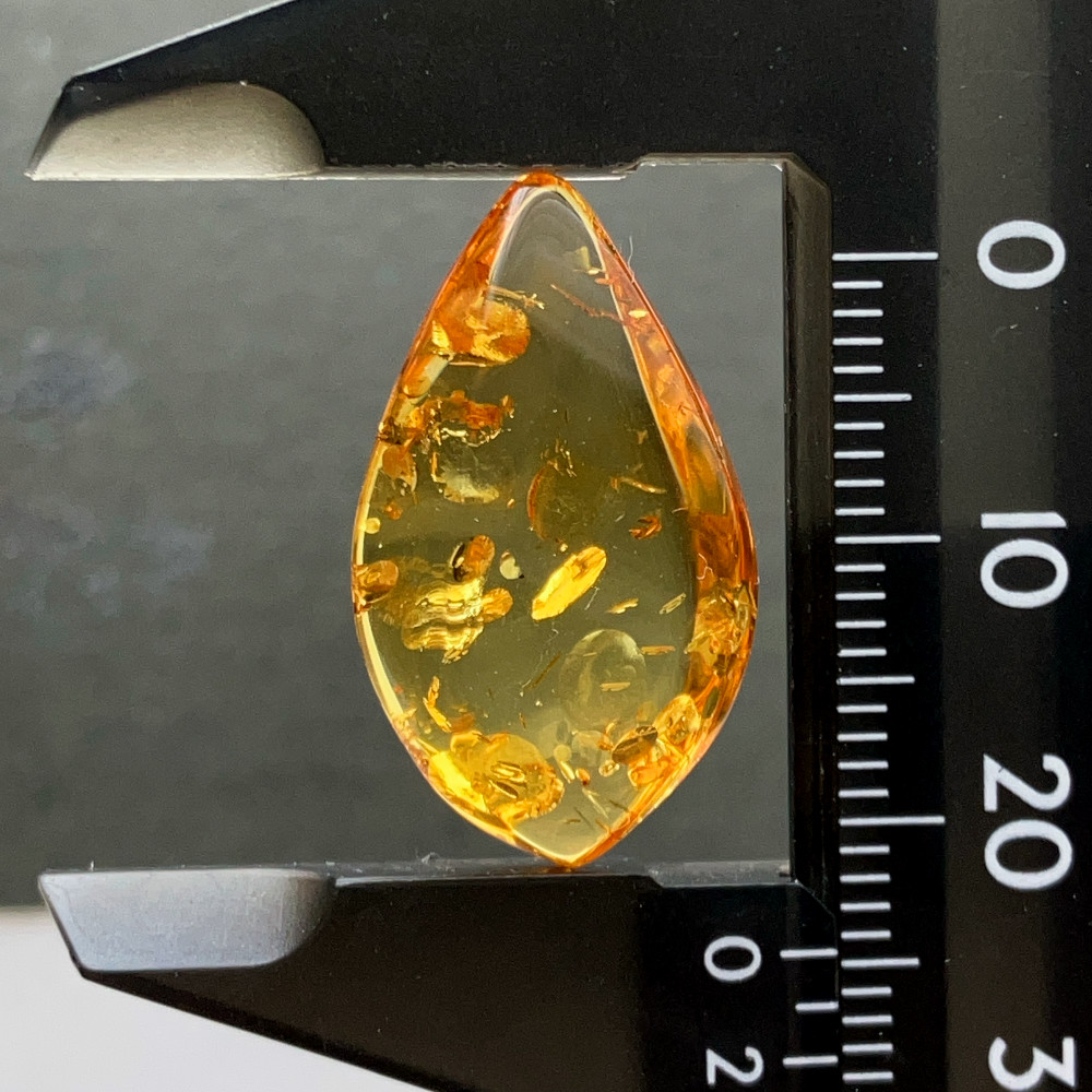 バルティックアンバー[209] 25x14mm 6Cts