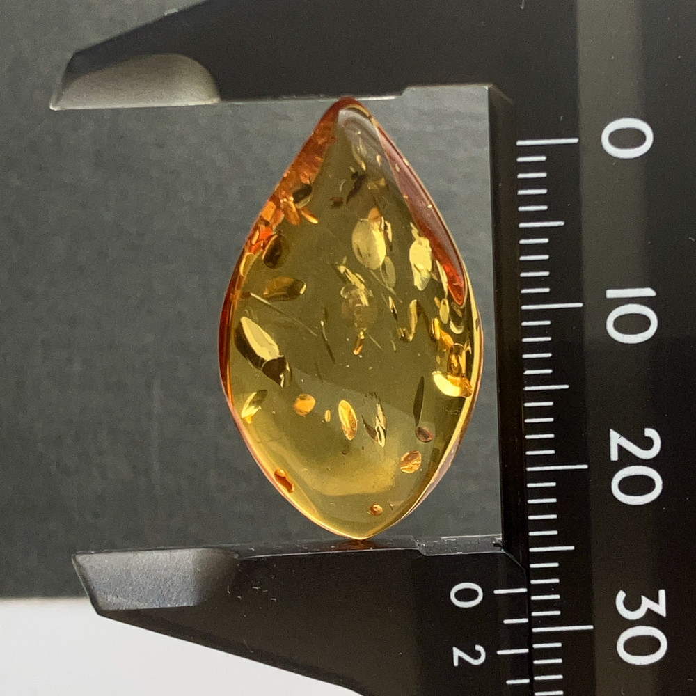 バルティックアンバー[214] 28x17mm 8Cts