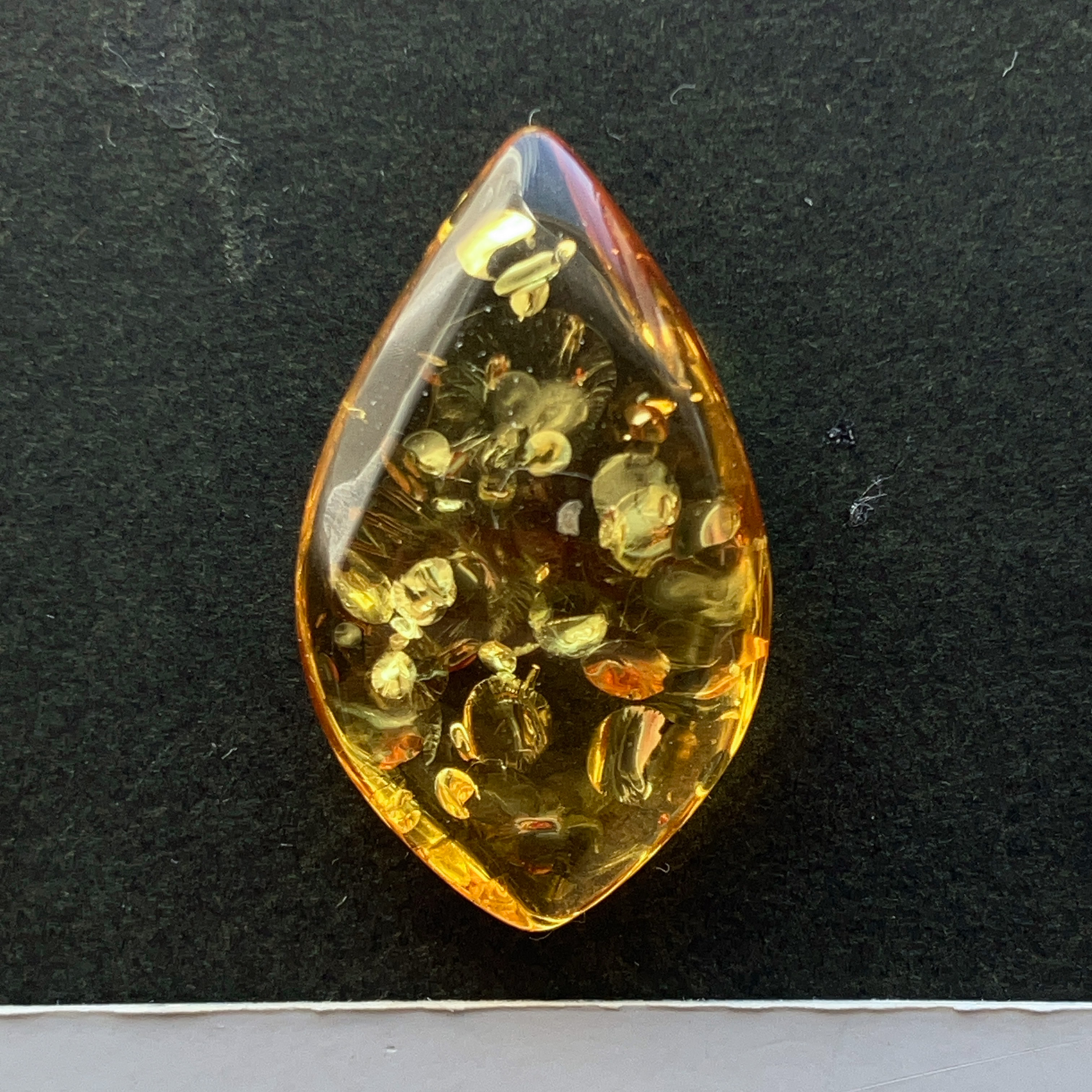 バルティックアンバー[239] 28x17mm 8Cts