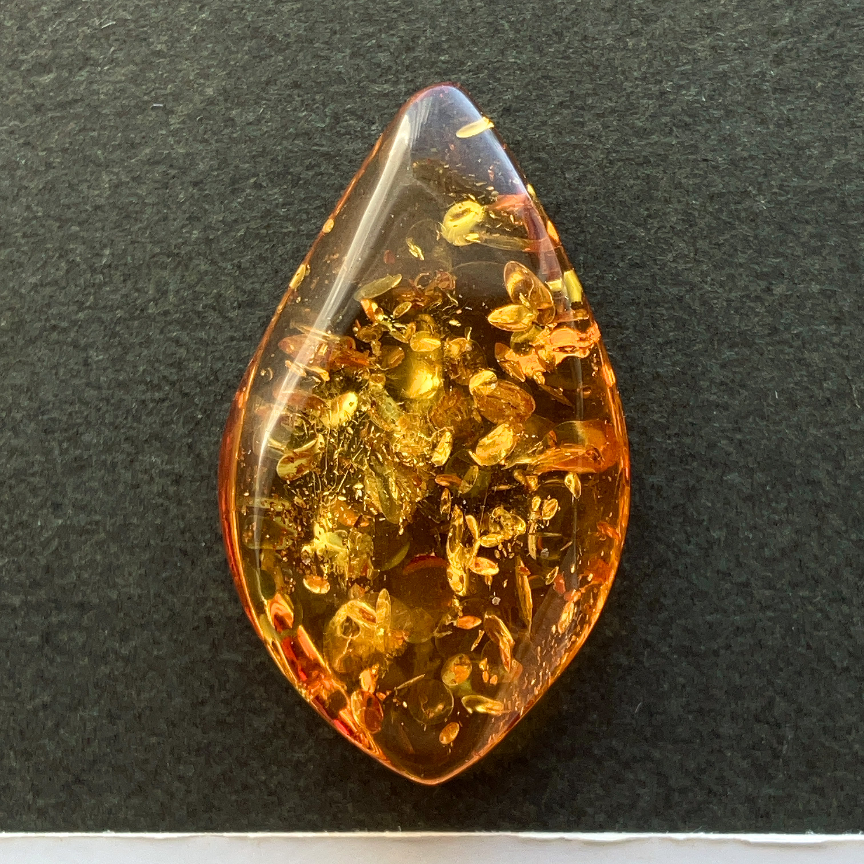 バルティックアンバー[241] 29x17mm 9Cts