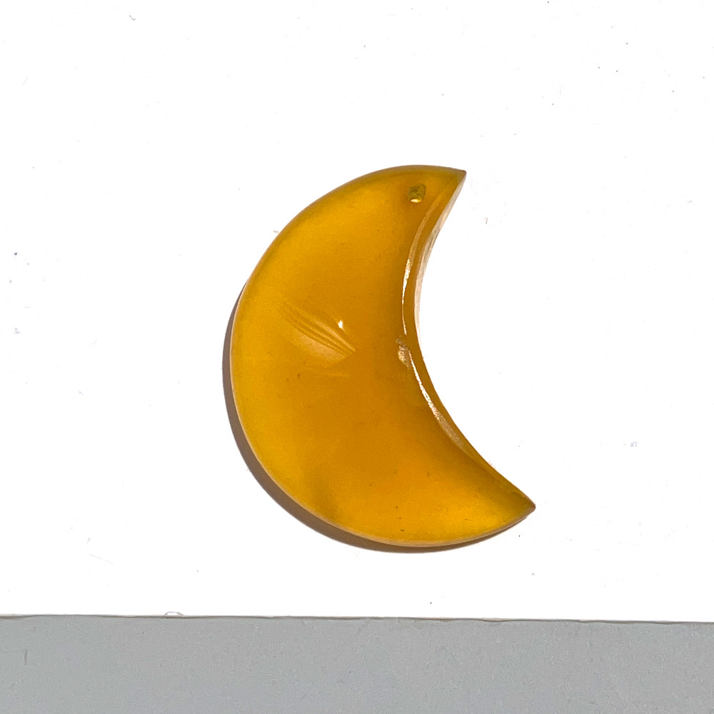 月形イエローカルセドニー[74] 29x15mm 25Cts