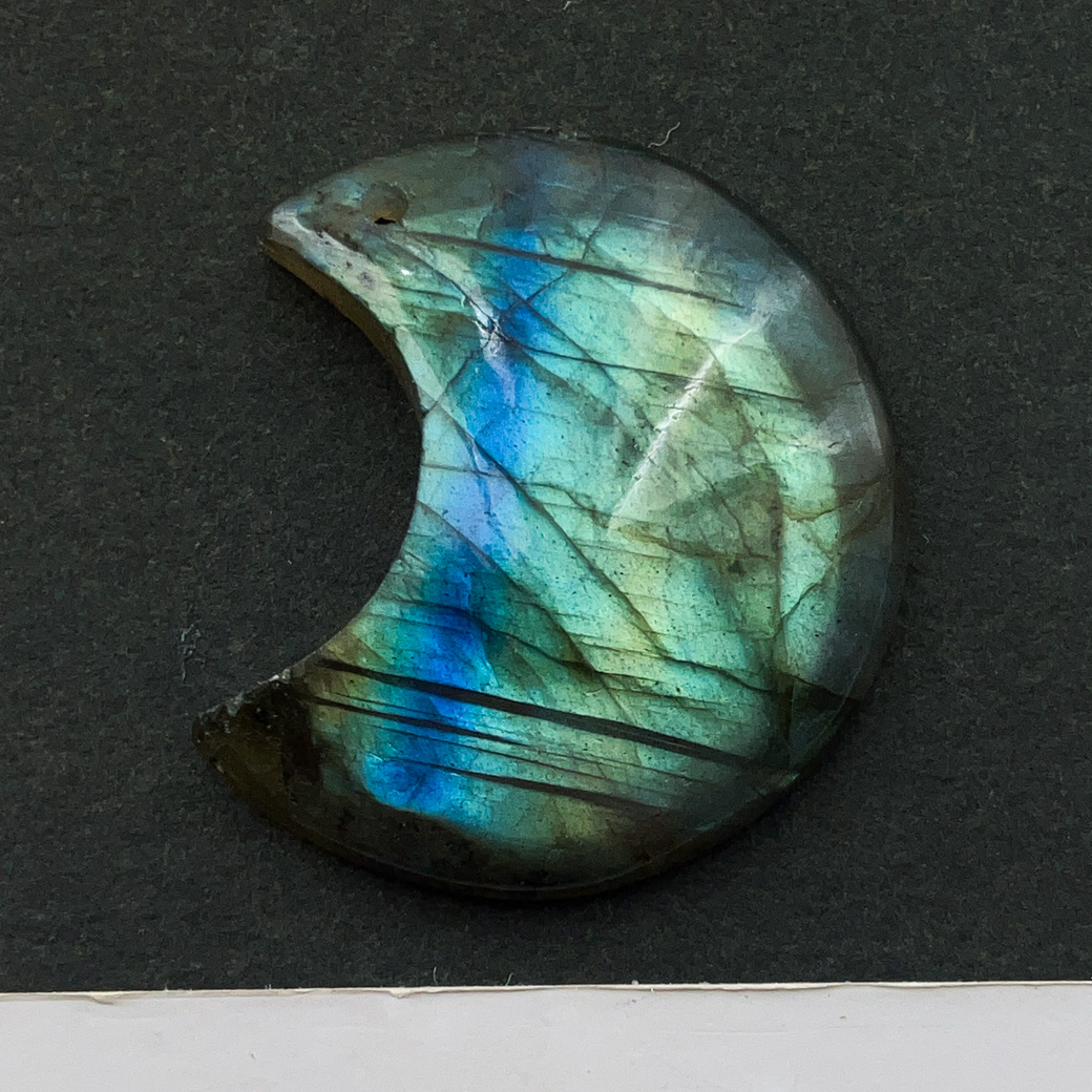 穴あき月形ラブラドライト[763] 28x17mm 29Cts