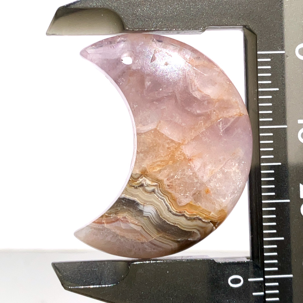 穴あきレースアゲート月形[m35] 30x16mm 36Cts