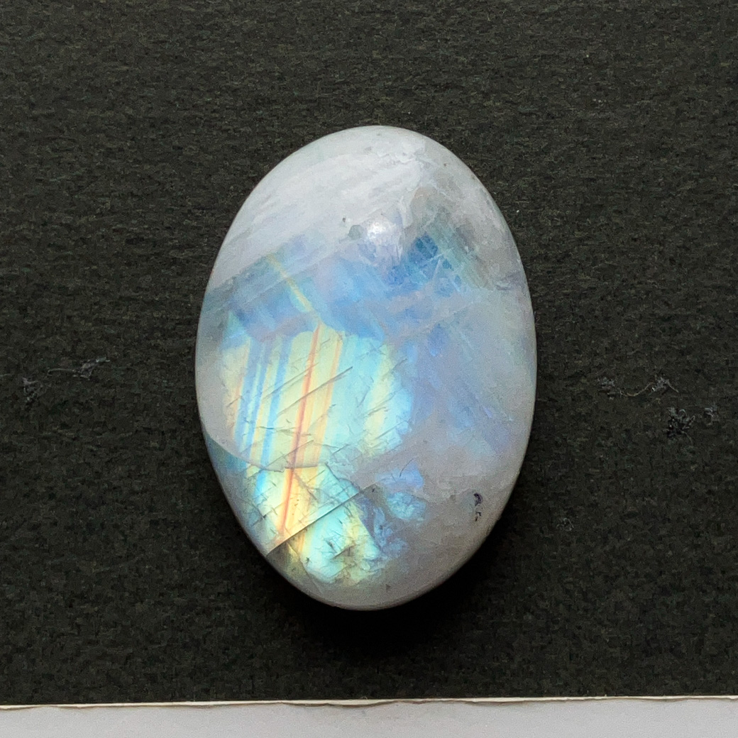 レインボームーンストーン[218] 26x18mm 32Cts